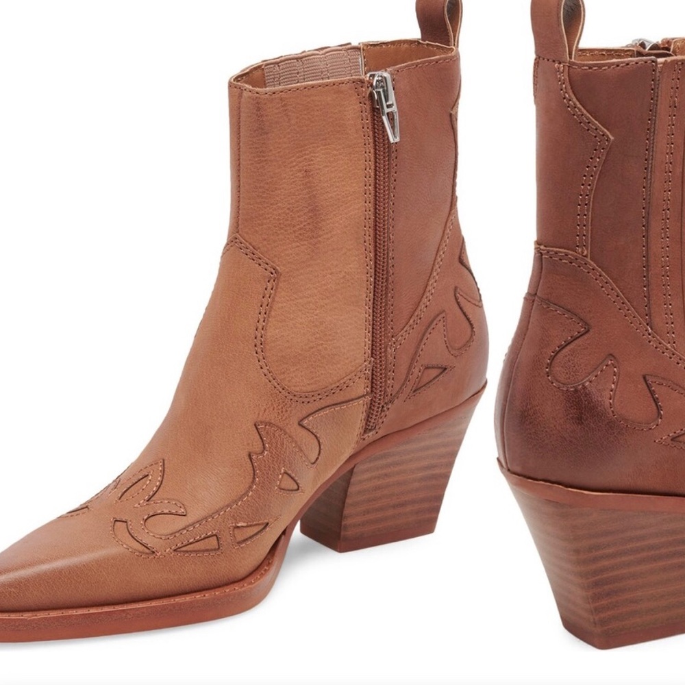 WESTERN ANKLE BOOT NWOB
(COLOR BEAUX ROSE)